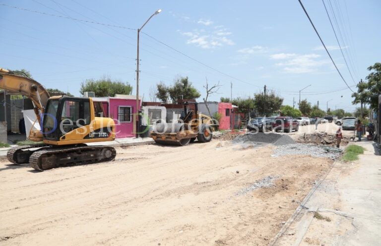 Pavimentan con concreto hidráulico en colonia Bonitos Toboganes