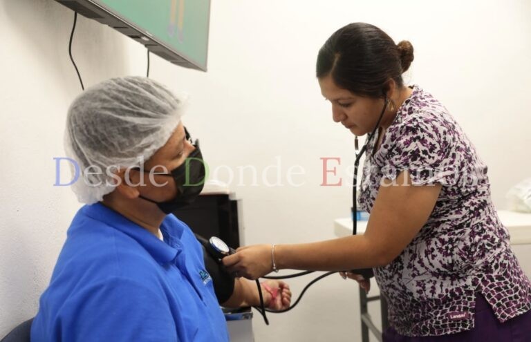 Lleva Gobierno Municipal campaña de salud a maquiladora TELEFLEX