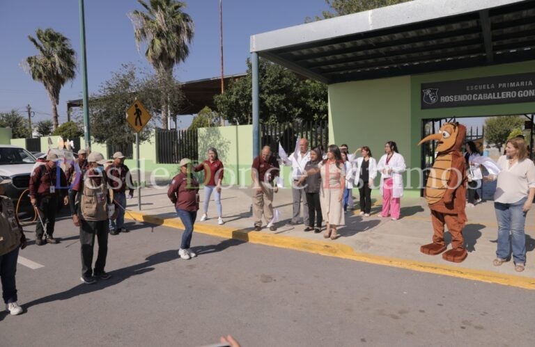 Responden familias a campaña de vacunación del Sistema DIF y Jurisdicción Sanitaria 5