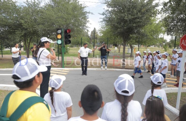 Lleva gobierno municipal sesiones de educación vial a escuelas y empresas