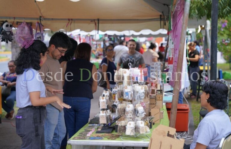 Más de 2 mil 800 emprendedores se benefician con bazares UNE