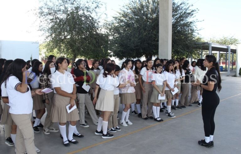 INMUJER Nuevo Laredo importante taller de defensa personal con alumnas de la preparatoria municipal