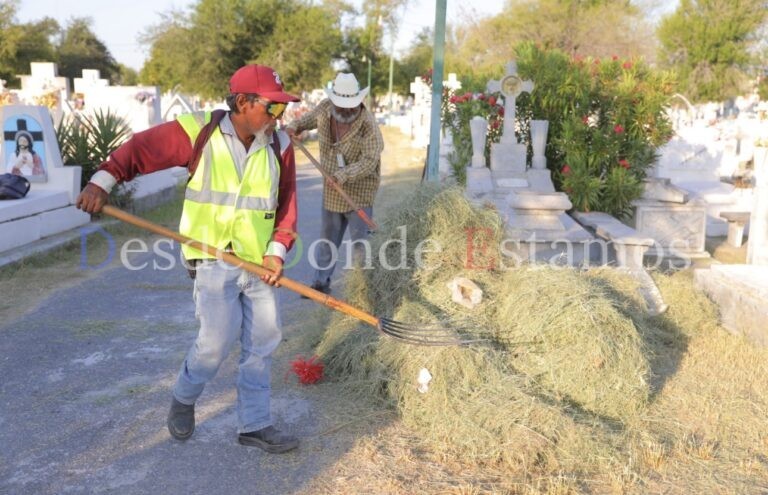 Preparan panteones municipales para festejos por día de muertos