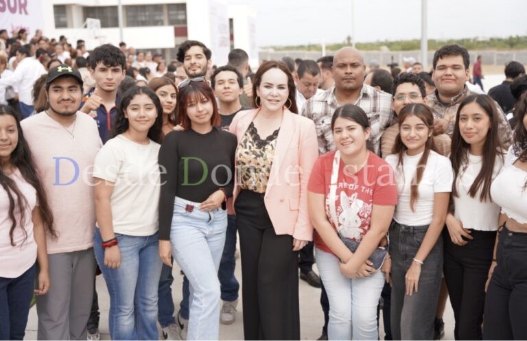 Agradecen Padres de Familia y estudiantes esfuerzo de gobierno municipal en favor de la educación
