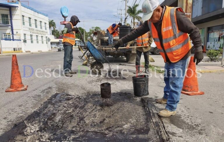 Refuerza Municipio trabajos de bacheo en Victoria