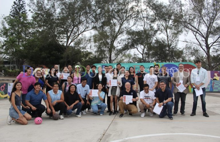 Estudiantes de arquitectura de la UAT reciben reconocimiento internacional