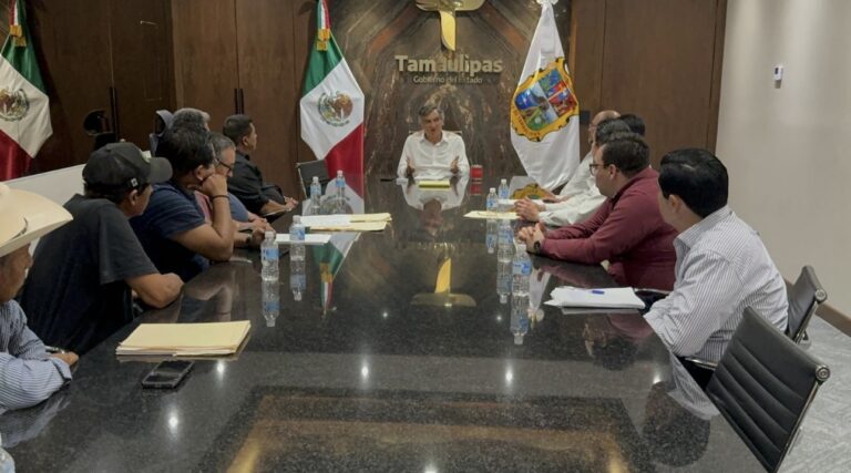 “Estoy del lado de ustedes”: Américo Villarreal a representantes ejidales de Llera