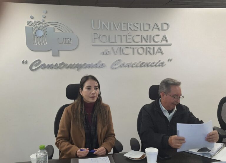Rinde rectora de UPV informe académico y administrativo