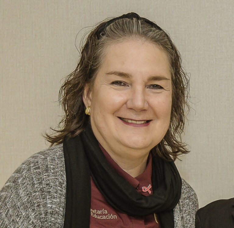 Revisa secretaría plantillas de docentes en escuelas de educación básica