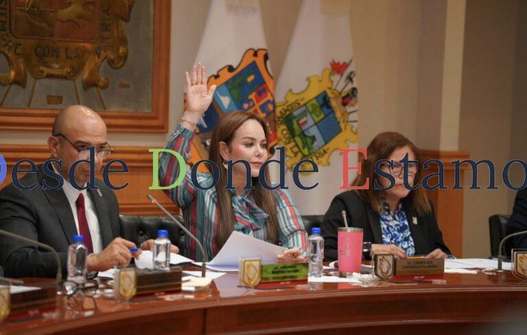 Refrenda Carmen Lilia compromiso con la educación