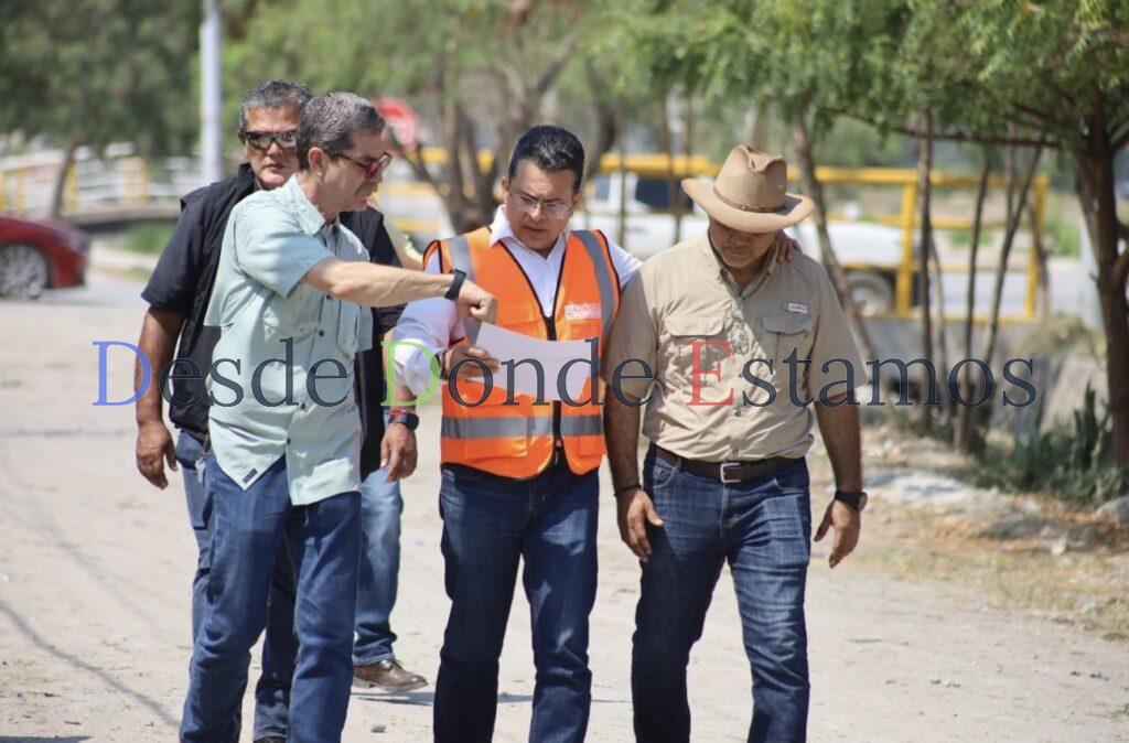 Supervisa alcalde limpieza de dren pluvial