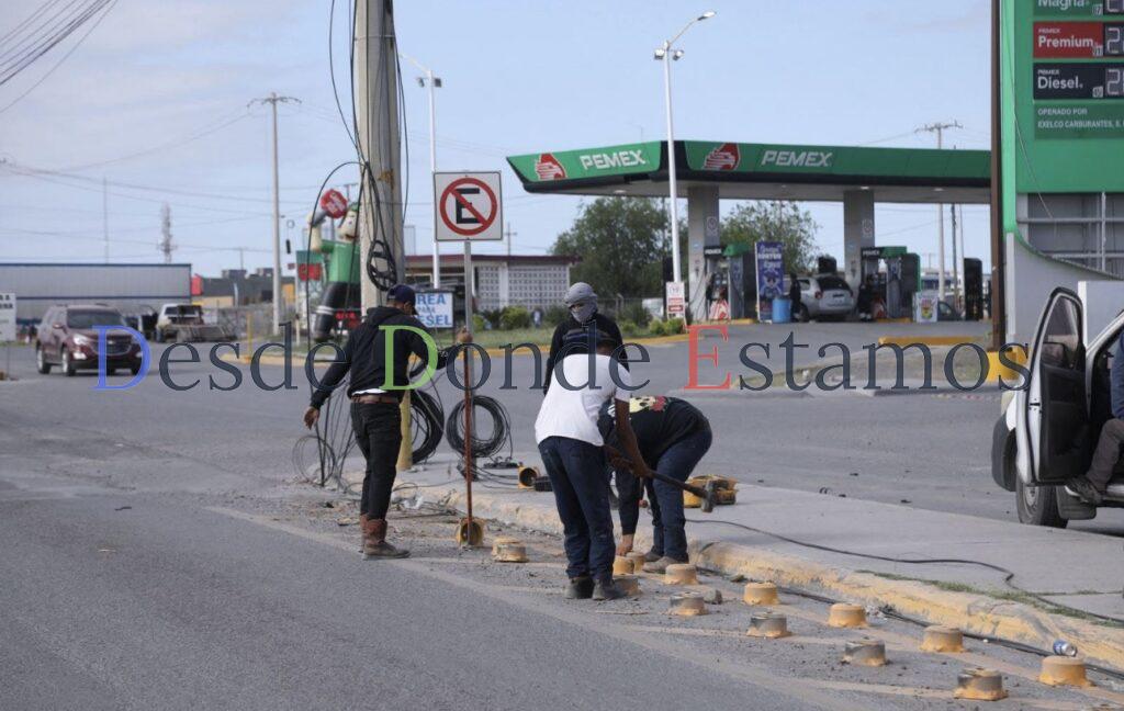 Rehabilitan pavimento en laterales de carretera nacional