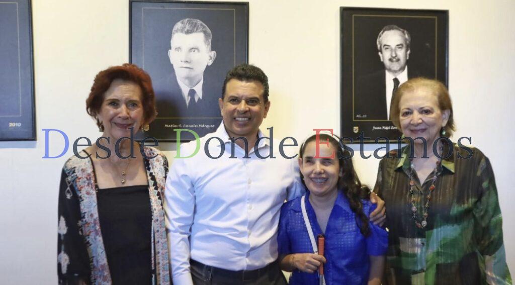 Inaugura alcalde exposición fotográfica del Bicentenario