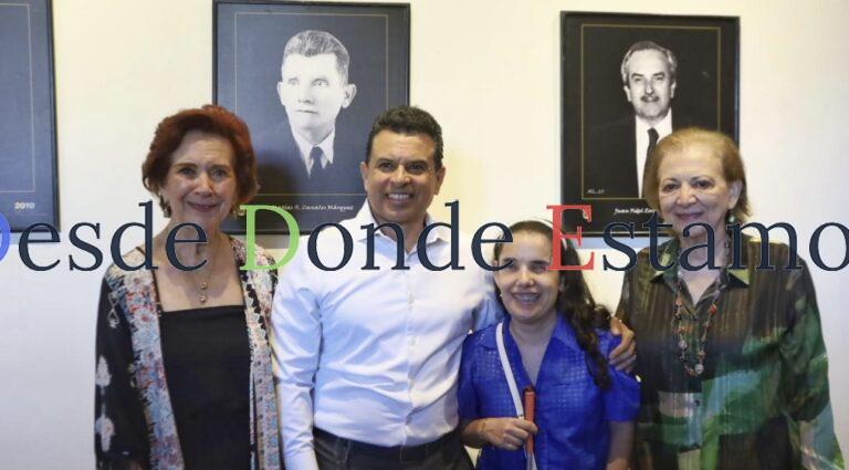 Inaugura alcalde exposición fotográfica del Bicentenario