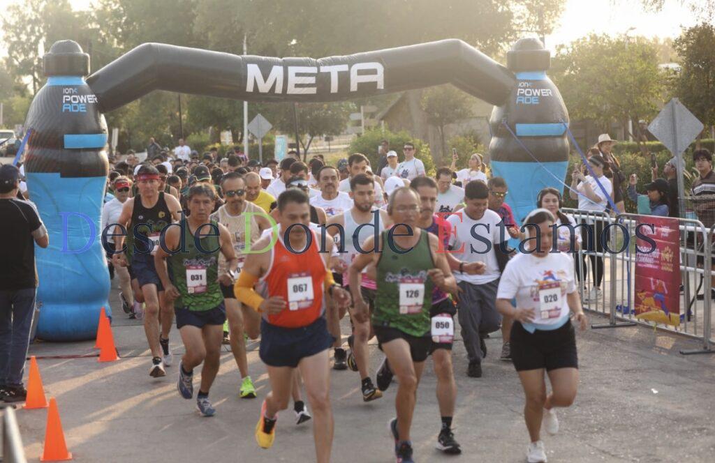 Participan cientos de ciudadanos en carrera y caminata
