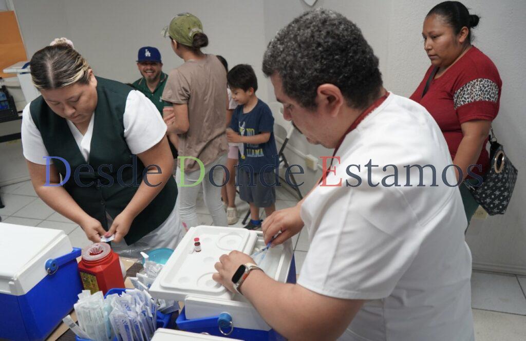 Instalan módulo de vacunación como parte de la Semana Nacional de Salud