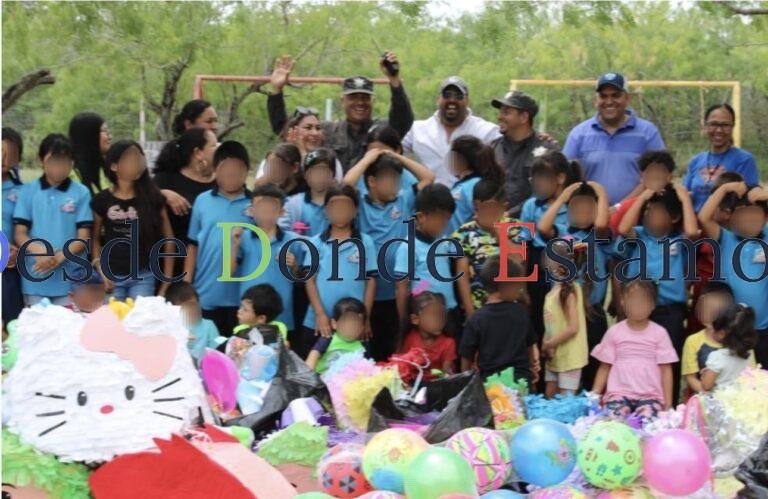 Regala CEDES piñatas a niños del ejido La Bartolina