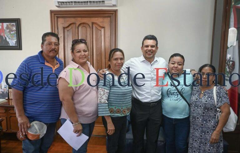 Atiende Lalo Gattás a vecinos de Miguel Hidalgo