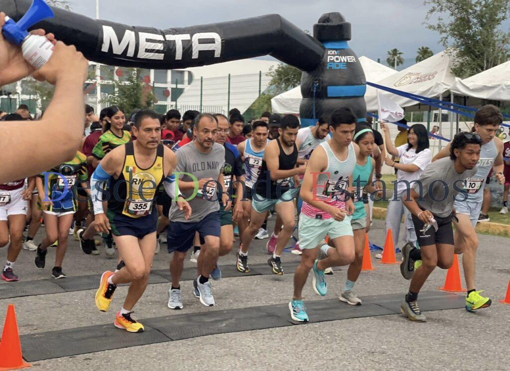 Celebran en Nuevo Laredo Carrera Jóven