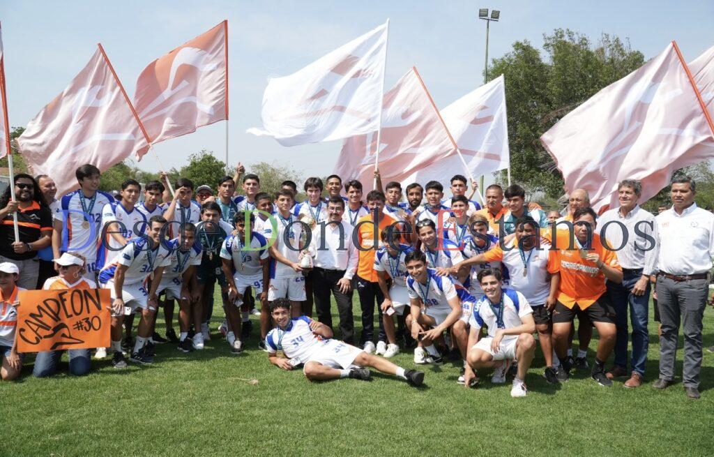 Recibe rector a Correcaminos campeones de Liga Premier