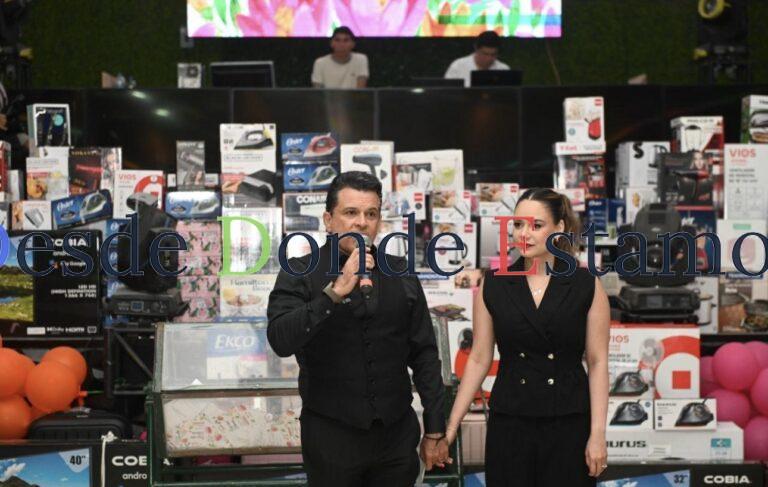 Festejan Lalo y Lucy a las mamás victorenses