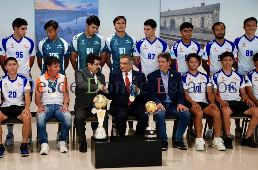 Felicita Américo Villarreal a Correcaminos Premier