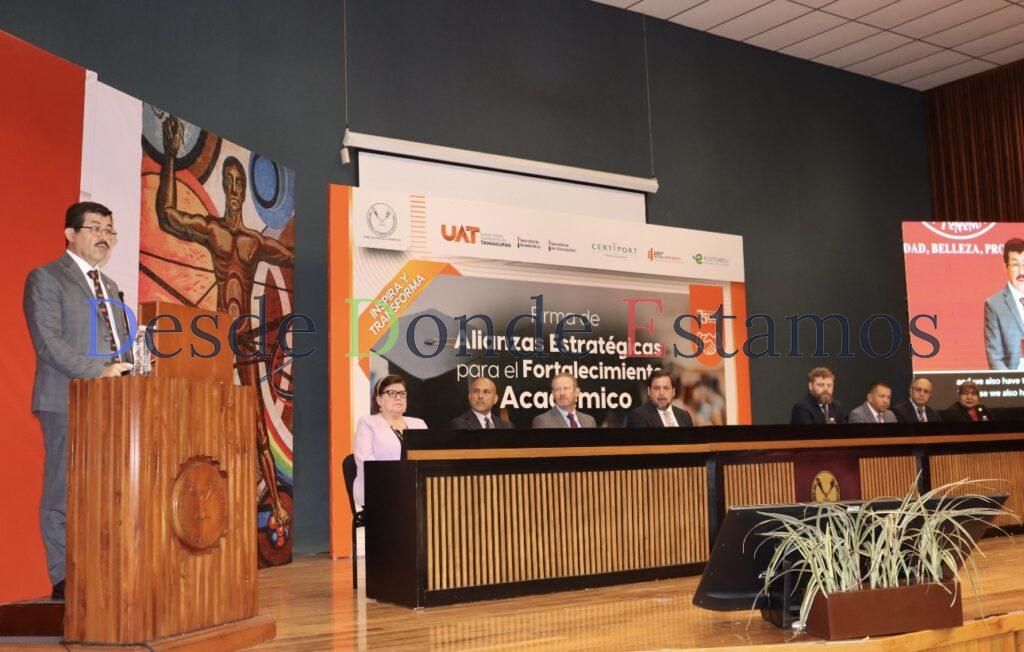 Rector formaliza alianzas para impulsar certificaciones internacionales