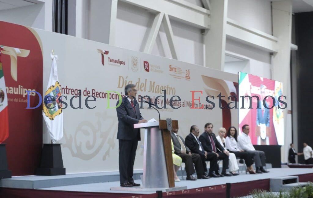 El magisterio es el eje y futuro del país: Américo