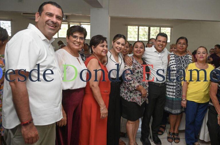 Festejan a madres sindicalizadas del Ayuntamiento de Victoria