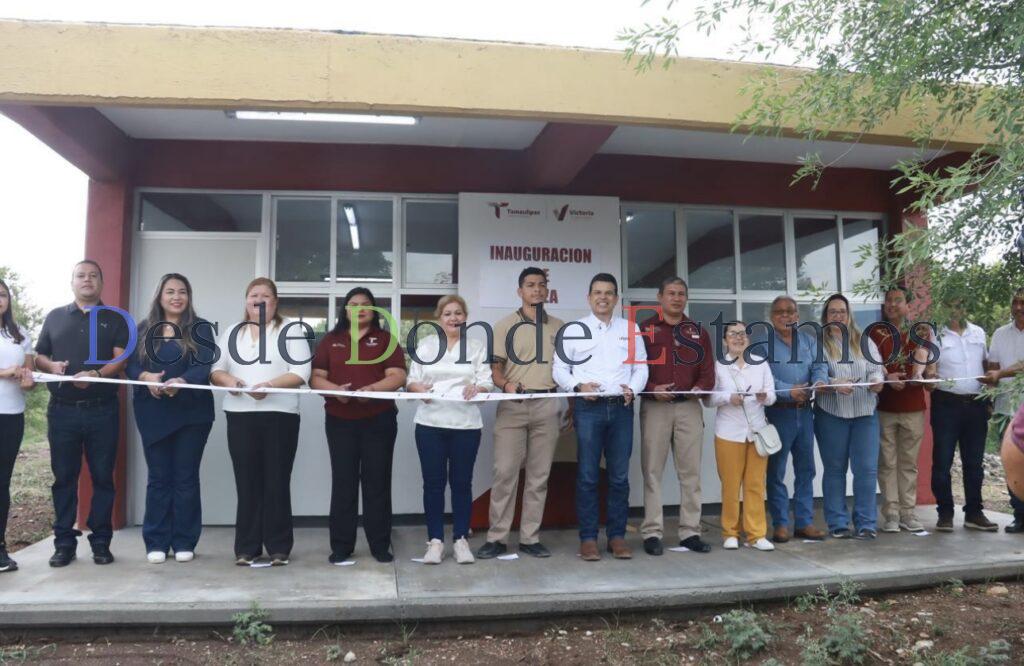 Entrega presidente Gattás aula a secundaria del ejido La Presa