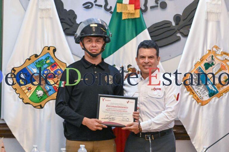 Reconoce Cabildo de Victoria acto heroico de bombero