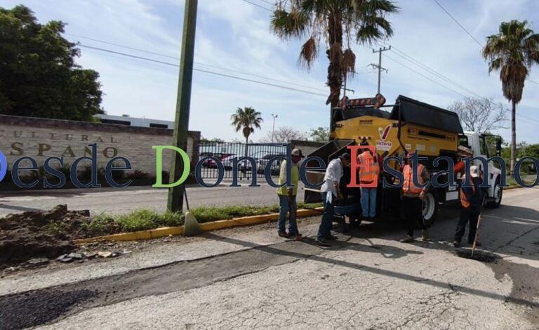 Implementa Municipio plan de azolve y bacheo en calles