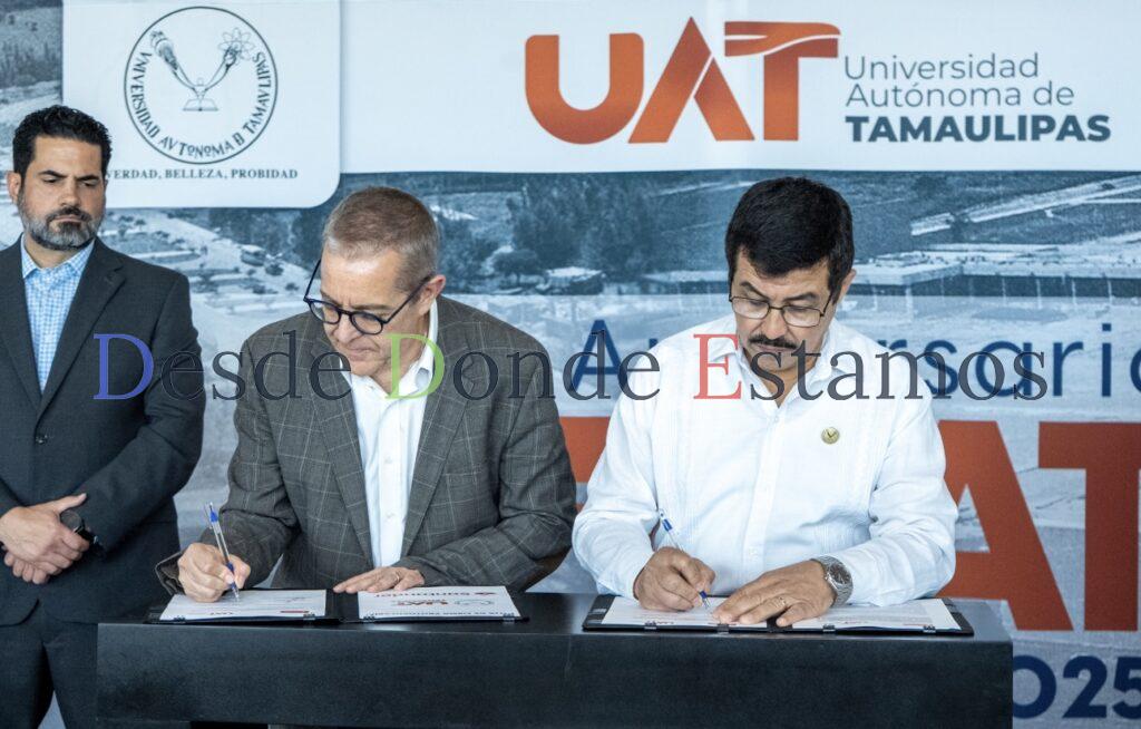 Fortalece UAT y Banco Santander apoyo a educación superior