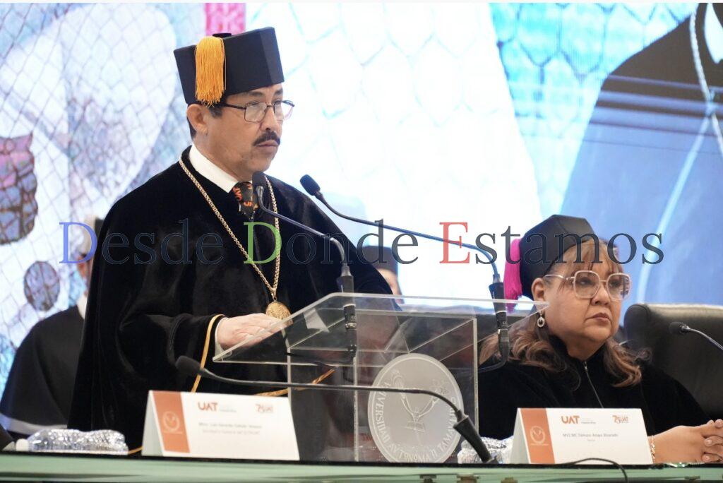 Reconoce UAT vocación y trayectoria académica de sus docentes