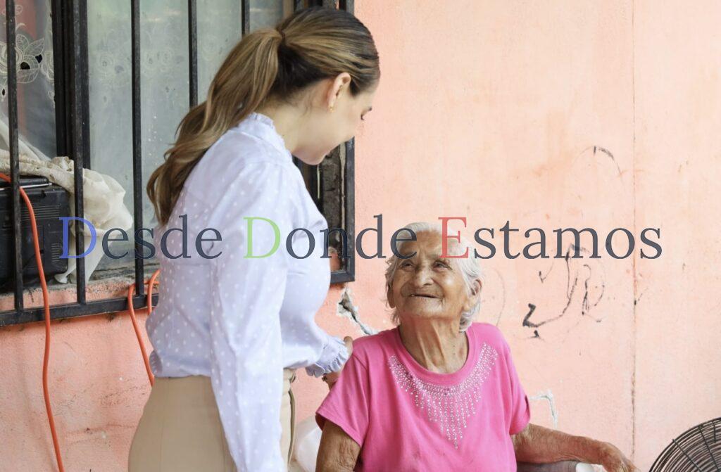 Lucy de Gattás entrega apoyos en hogares de familias victorenses