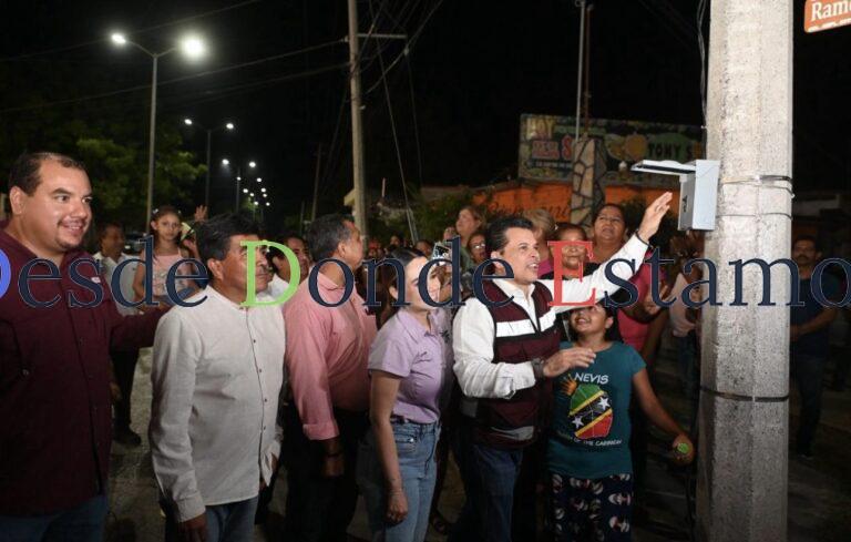 Moderniza Municipio red de alumbrado en la Simón Torres