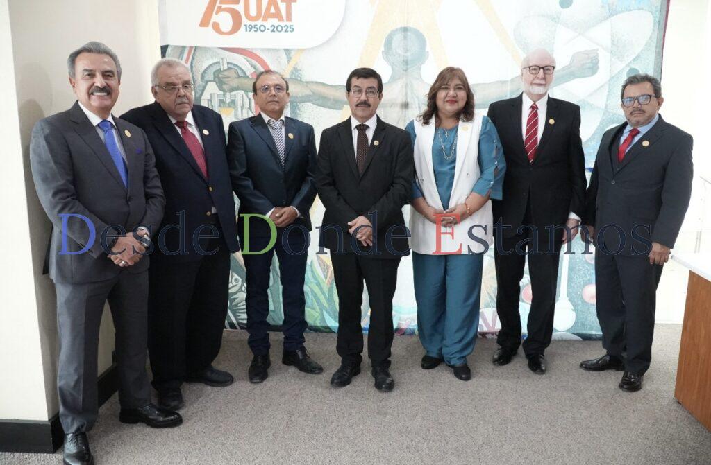 Toman protesta nuevos integrantes del Patronato de UAT