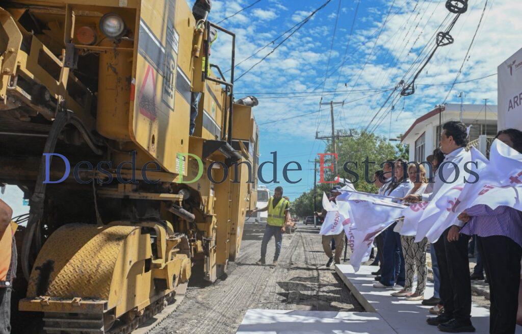 Alcalde Lalo Gattás da banderazo a dos obras más de pavimentación