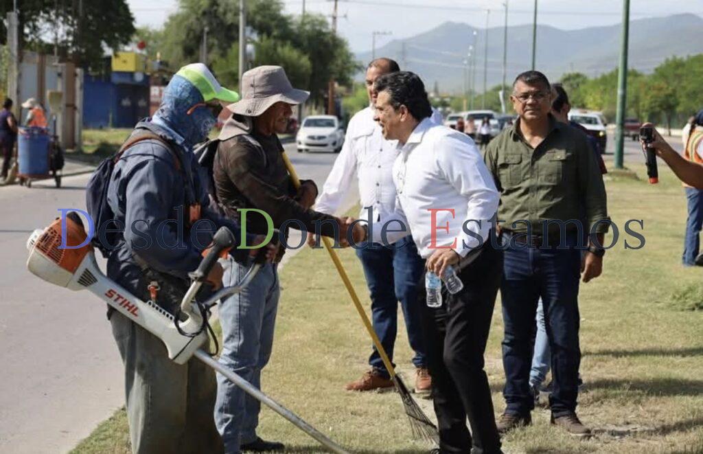 Con limpieza, instalación de luminarias y bacheo se transforma Victoria