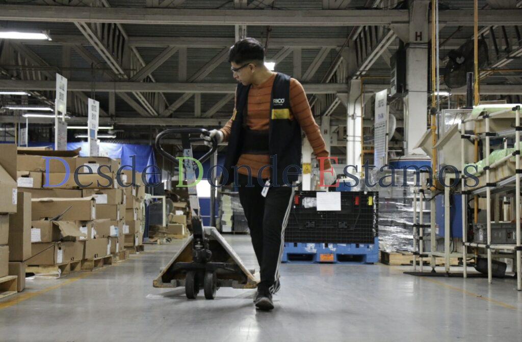 Dan de baja a jóvenes que no se han encontrado en centros de trabajo