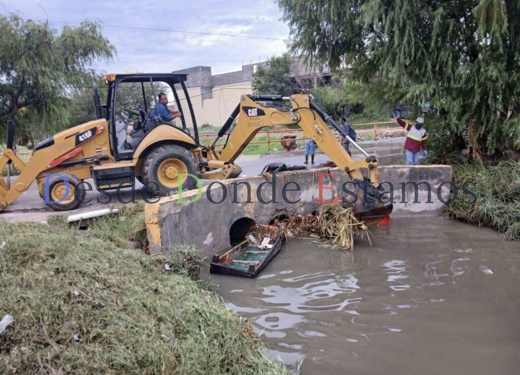 Servicios Públicos Primarios realizan limpieza de drenes y alcantarillas