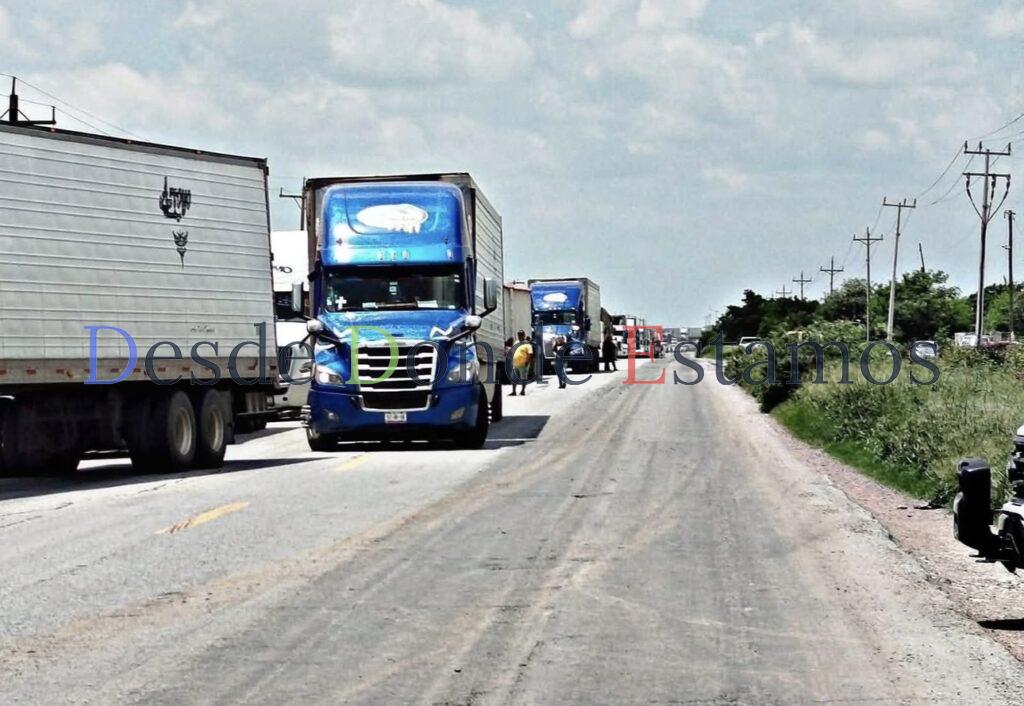 Mantienen bloqueo en carretera Victoria – San Fernando