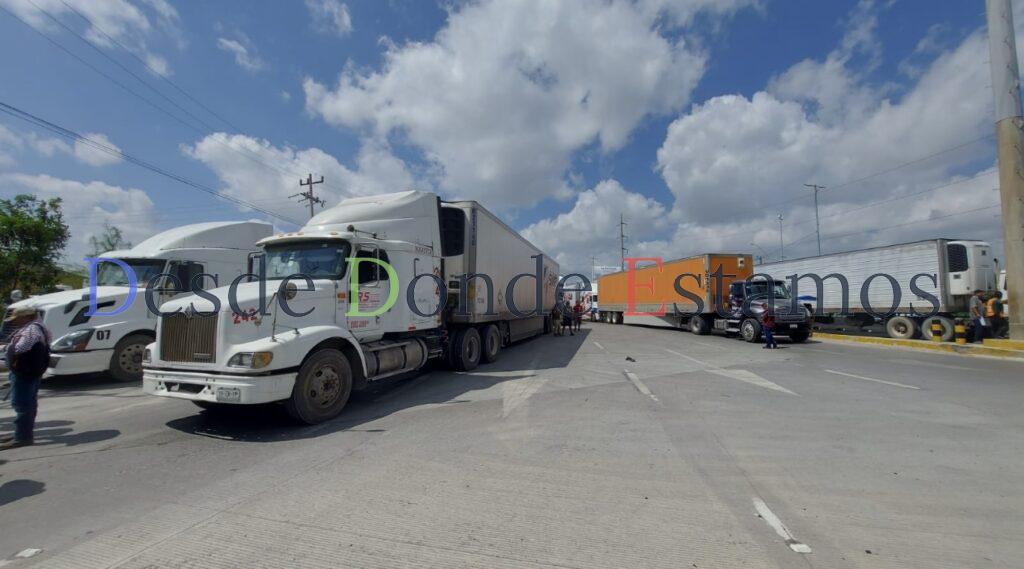 Sin miedo a represalias, productores cierran puente Pharr