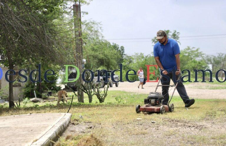 Lleva SEBIEN apoyos en tinacos y empleo temporal a Aldama