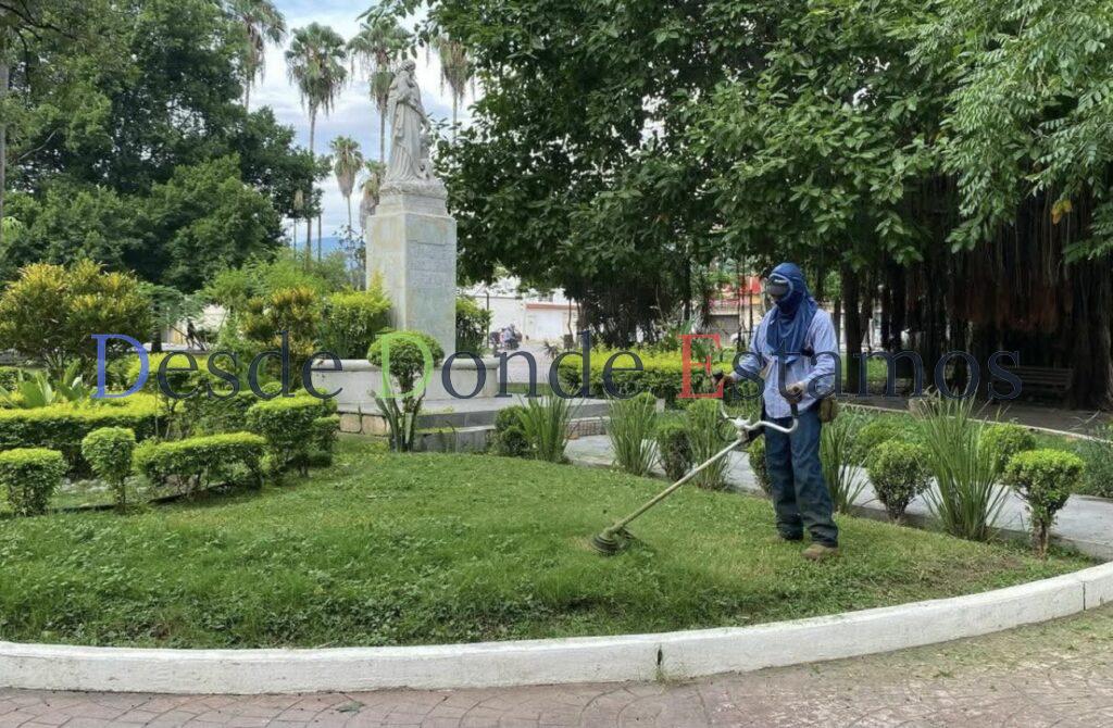 Evalúa alcalde trabajo de servicios públicos