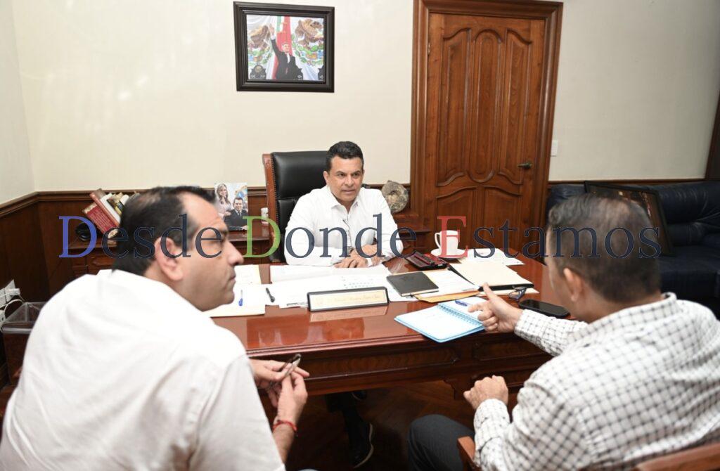 Política interna y externa en Victoria, con buen resultado