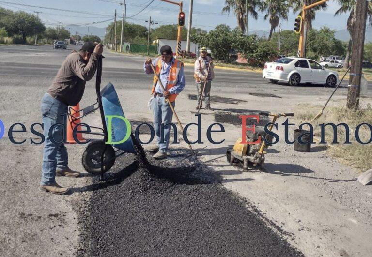 Intensifica Gobierno bacheo en colonias de Victoria