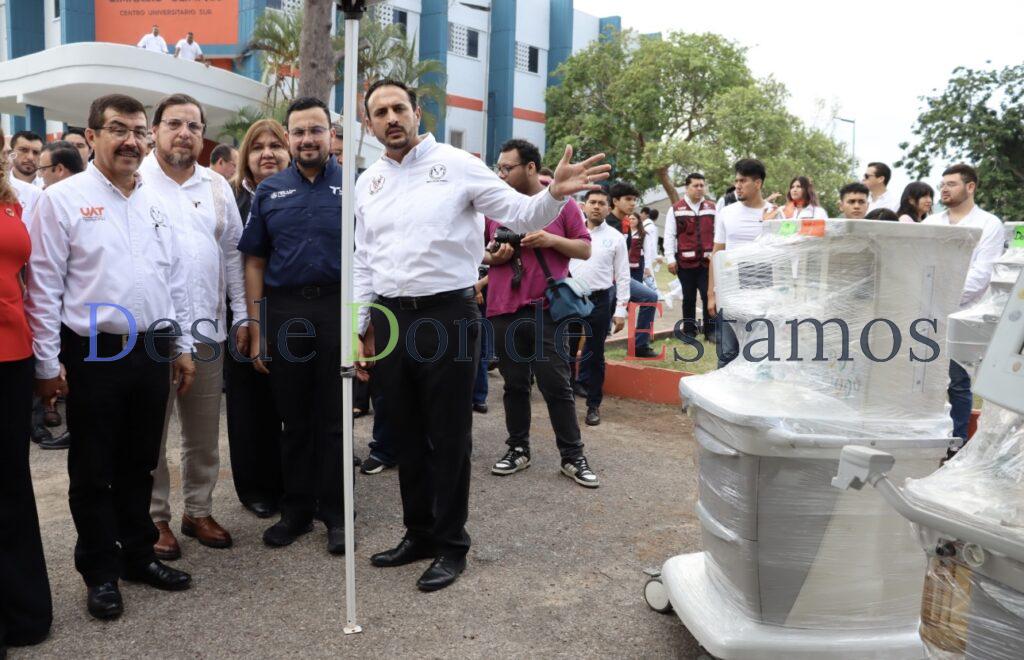 Cuenta la UAT con moderno quirófano móvil veterinario