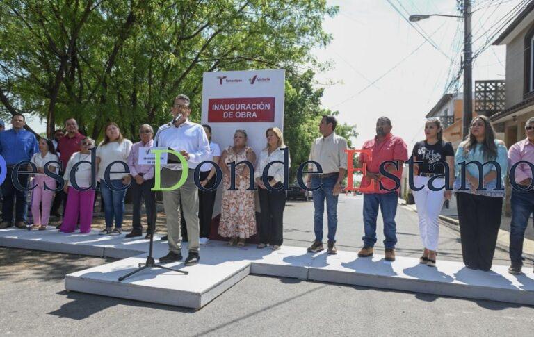 Habitantes de Lomas de Calamaco reciben dos calles más pavimentadas