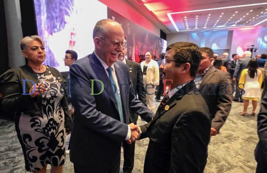 Recibe Dámaso Anaya Premio Nacional al Mérito Profesional 2025